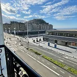 Frente Al Kursaal Y La Playa Apartamento *