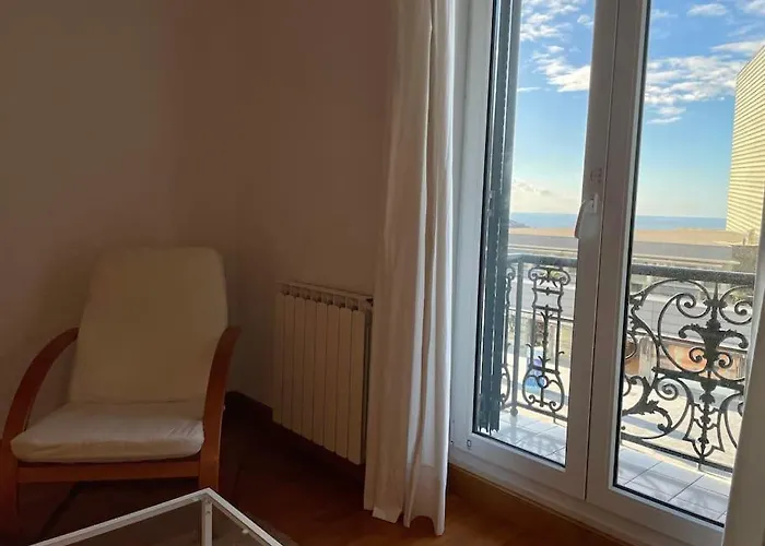 Frente Al Kursaal Y La Playa Apartamento